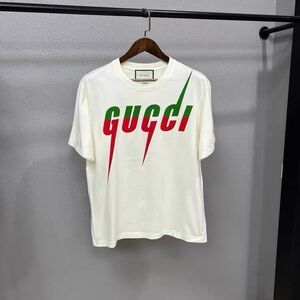 🚩steal authentic Gucci White Tee with Red and Green Design